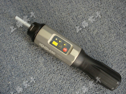 ���@Ť����