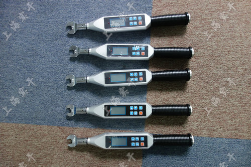 高精度數顯扭矩扳手